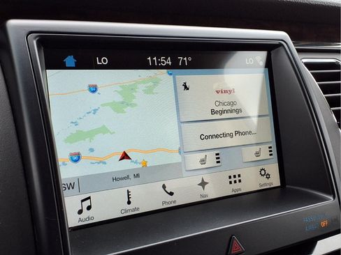 Used 2018 Ford Flex Limited FWD image 19