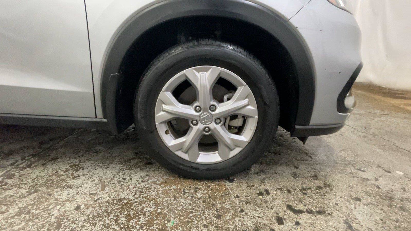 Used 2023 Honda HR-V LX image 18