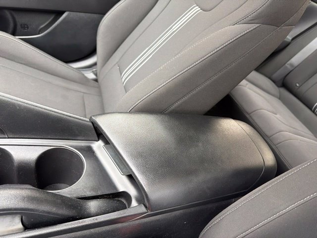 Used 2024 Hyundai Elantra SEL FWD image 33