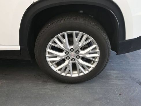 Used 2024 GMC Acadia Elevation FWD image 12