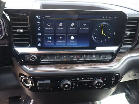 Used 2025 Chevrolet Silverado 1500 LT RWD image 31
