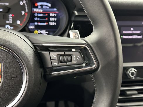 Certified 2024 Porsche Macan image 45