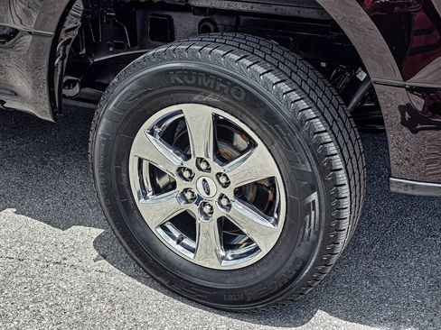 Used 2018 Ford F150 XLT w/ Equipment Group 302A Luxury AWD/4WD image 7