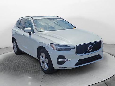 Used 2022 Volvo XC60 B5 Momentum AWD/4WD image 7