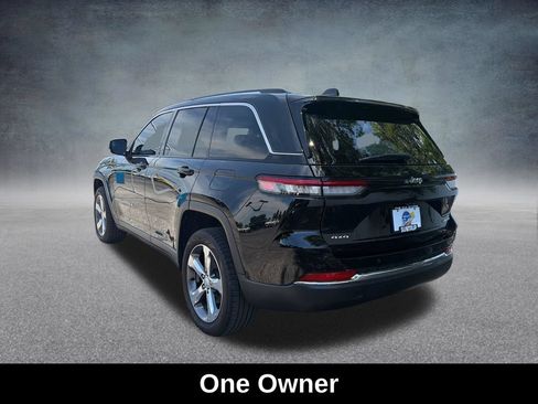 Used 2022 Jeep Grand Cherokee Limited AWD/4WD image 6