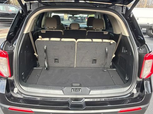 Used 2024 Ford Explorer 2WD image 16