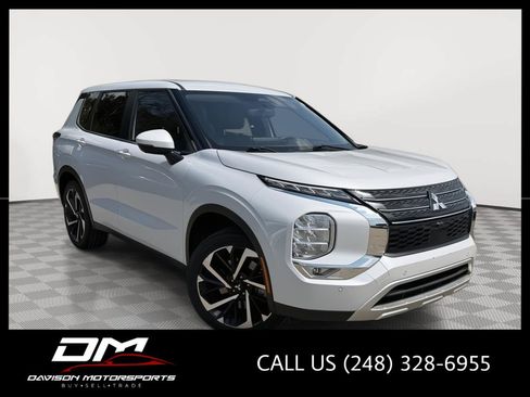 Used 2024 Mitsubishi Outlander SE FWD image 1