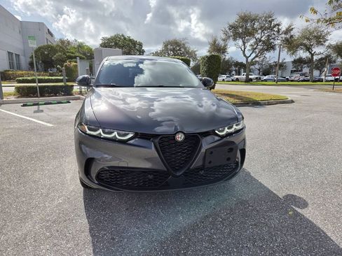 Used 2025 Alfa Romeo Tonale w/ Premium Package image 9