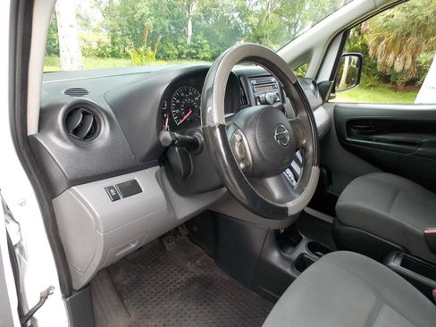 Used 2015 Nissan NV200 S w/ Back Door Glass Package FWD image 7
