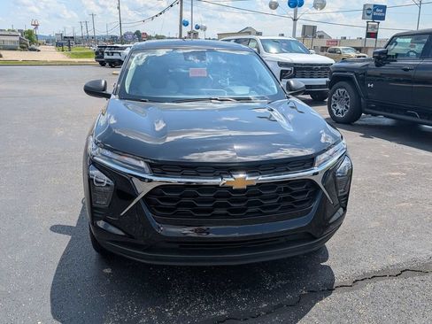 New 2026 Chevrolet Trax LS w/ Driver Confidence Package FWD image 2