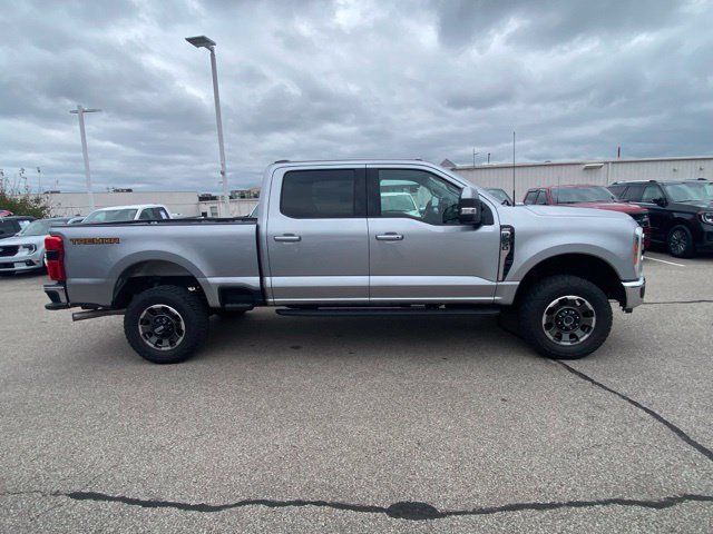 Used 2023 Ford F250 Lariat w/ Tremor Off-Road Package AWD/4WD image 4