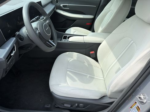 Used 2024 Hyundai Sonata SEL FWD image 18
