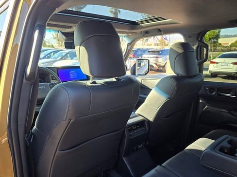 Used 2024 Toyota Land Cruiser image 19