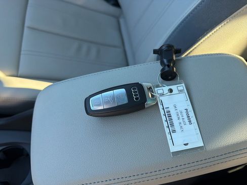 Used 2024 Audi Q4 e-tron Premium Plus image 28