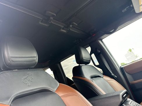 Used 2023 Ford Bronco Outer Banks image 17