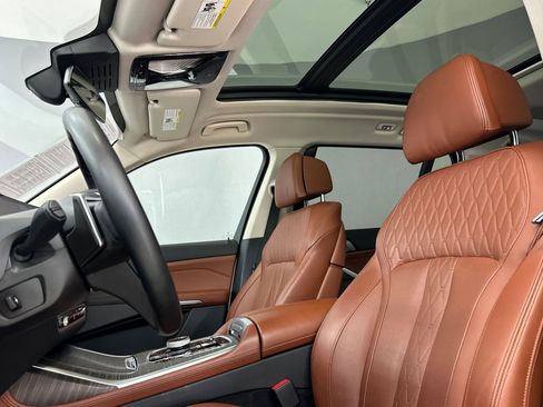 Used 2024 BMW X7 xDrive40i w/ Executive Package AWD/4WD image 21