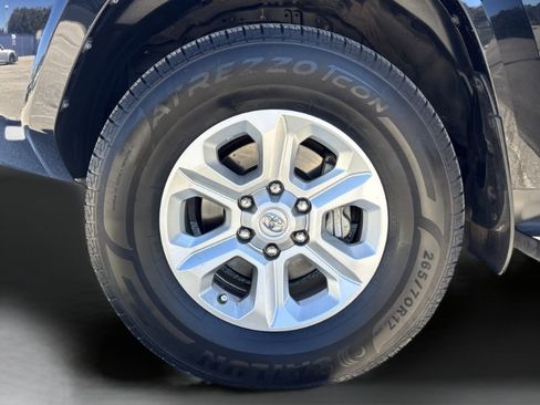 Used 2024 Toyota 4Runner SR5 image 32