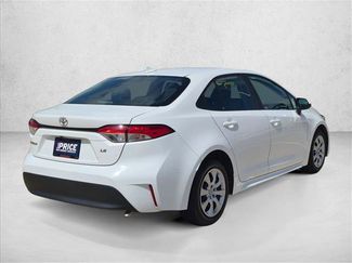 Used 2024 Toyota Corolla LE FWD video 3