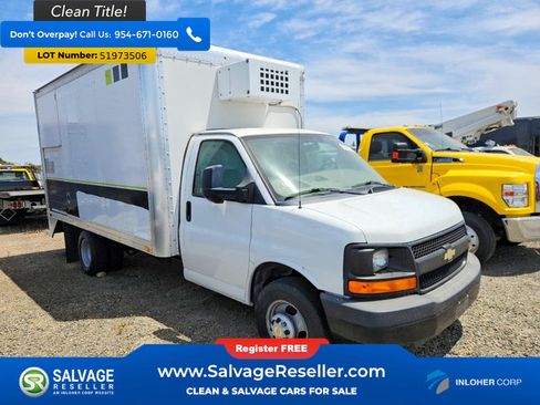 Used 2016 Chevrolet Express 4500 RWD image 5