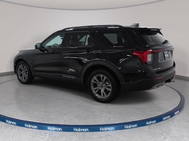 Used 2026 Ford Explorer Active w/ Active Comfort Package AWD/4WD image 8
