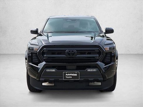 Used 2025 Toyota Tacoma SR5 AWD/4WD image 2