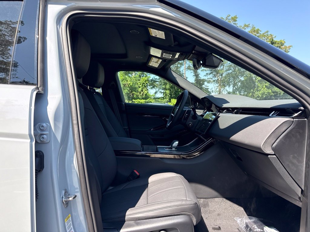 New 2026 Land Rover Range Rover Evoque S AWD/4WD image 17
