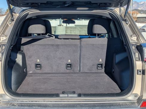 Used 2019 Jeep Cherokee Latitude w/ Popular Appearance Group FWD image 29