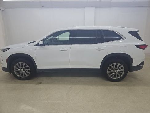 Used 2026 Buick Enclave Preferred FWD image 16