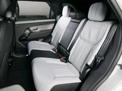 New 2026 Land Rover Range Rover Sport Dynamic SE AWD/4WD image 5