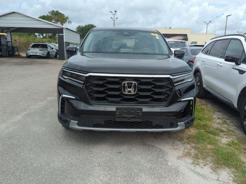 Used 2023 Honda Pilot EX-L image 2