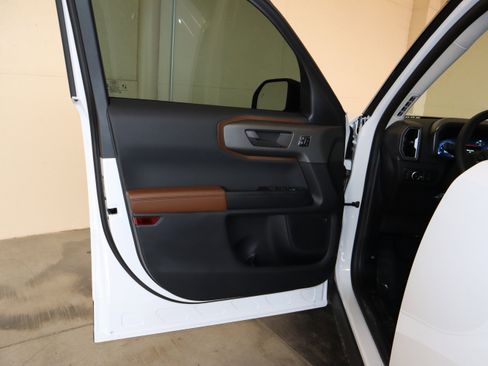 New 2025 Ford Bronco Sport Outer Banks w/ Outer Banks Tech Package+ image 31