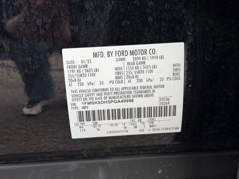Used 2023 Ford Explorer XLT w/ Equipment Group 202A AWD/4WD image 23
