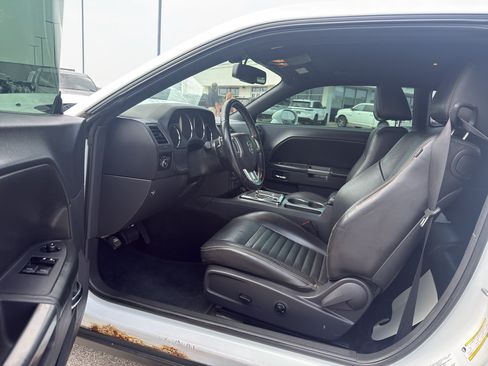 Used 2012 Dodge Challenger R/T Plus RWD image 10