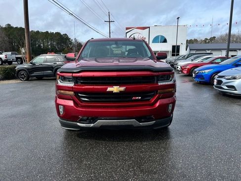 Used 2018 Chevrolet Silverado 1500 LT w/ All Star Edition image 4