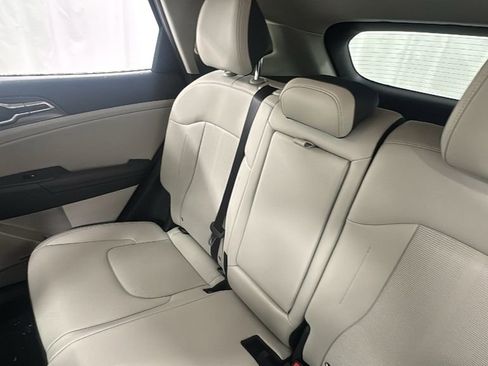 New 2026 Kia Sportage EX image 14