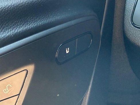 Used 2025 Mercedes-Benz Sprinter 2500 image 18