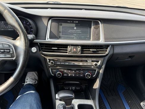 Used 2017 Kia Optima EX FWD image 17