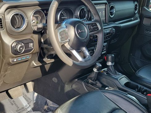 Used 2023 Jeep Wrangler Unlimited Sahara w/ Safety Group AWD/4WD image 19