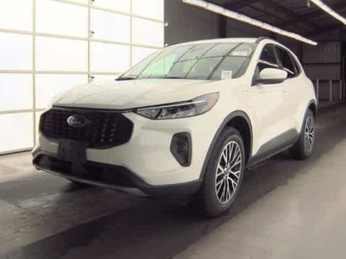 Used 2025 Ford Escape SE image 1