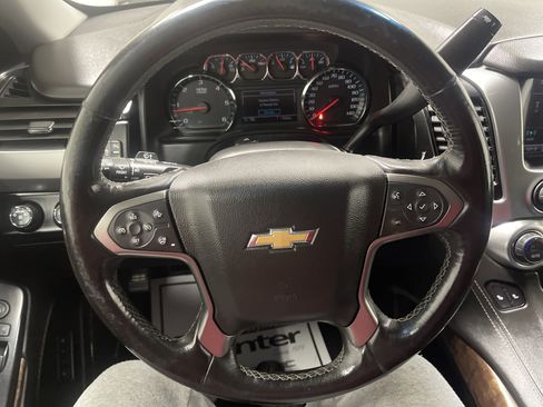 Used 2019 Chevrolet Suburban LT w/ Luxury Package image 30