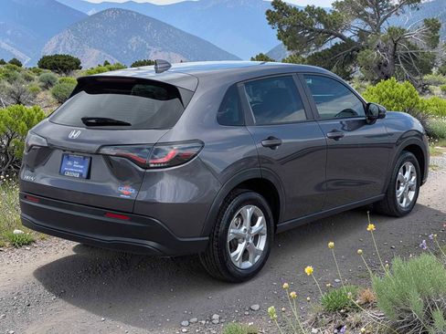 Used 2023 Honda HR-V LX image 6