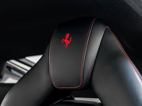 Used 2018 Ferrari 488 GTB RWD image 40