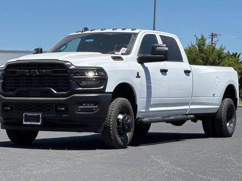 New 2026 RAM 3500 Tradesman AWD/4WD image 7