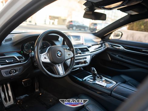 Used 2020 BMW 750i xDrive w/ Executive Package image 13