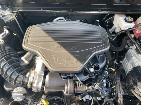 Used 2025 Cadillac XT6 Premium Luxury image 14