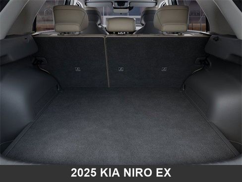 Used 2025 Kia Niro EX image 19
