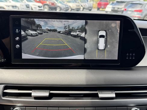 Used 2023 Hyundai Palisade SEL FWD image 16