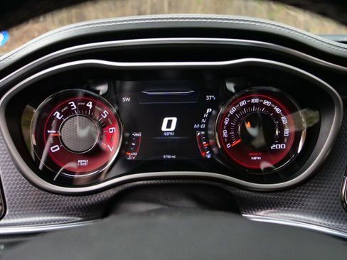 Used 2020 Dodge Challenger SRT Hellcat w/ Plus Package image 11