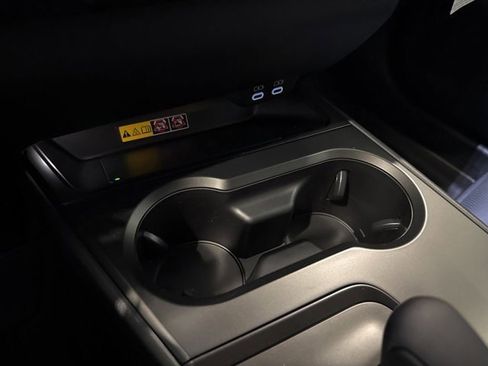 New 2025 Lexus UX 300h AWD image 28