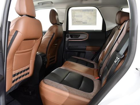 New 2026 Ford Bronco Sport Outer Banks AWD/4WD image 16